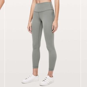 Lululemon Wunder Under 25”
